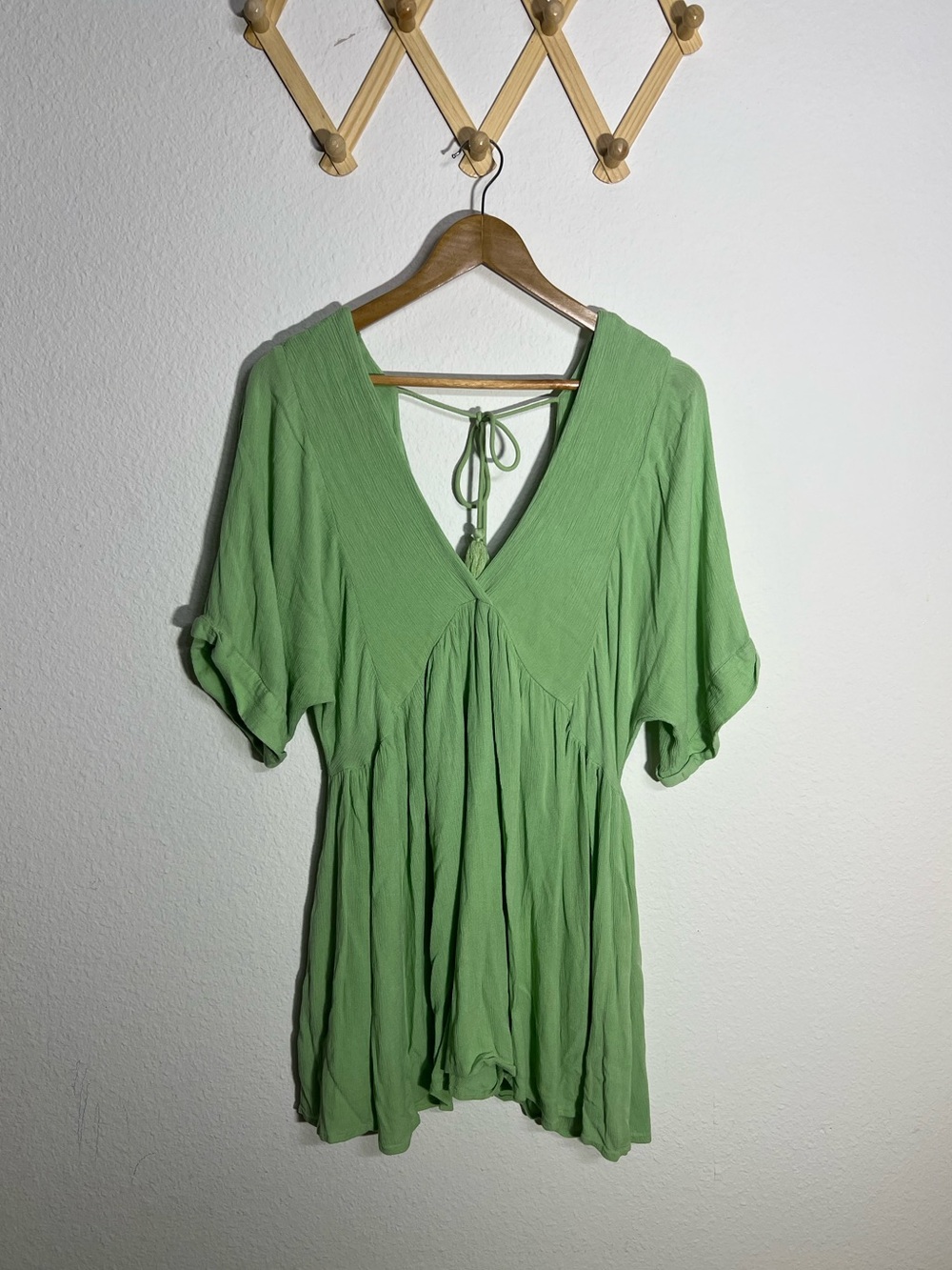 O’NEILL • Rosemary essential woven mini dress with dolman-sleeves and pockets